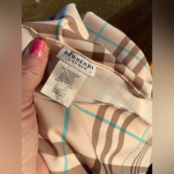 BURBERRY Swim/ Pink NOVA CHECK Sarong! Like NEW🔥Flawless👙made in Italy🇮🇹 OS - Picture 12 of 13